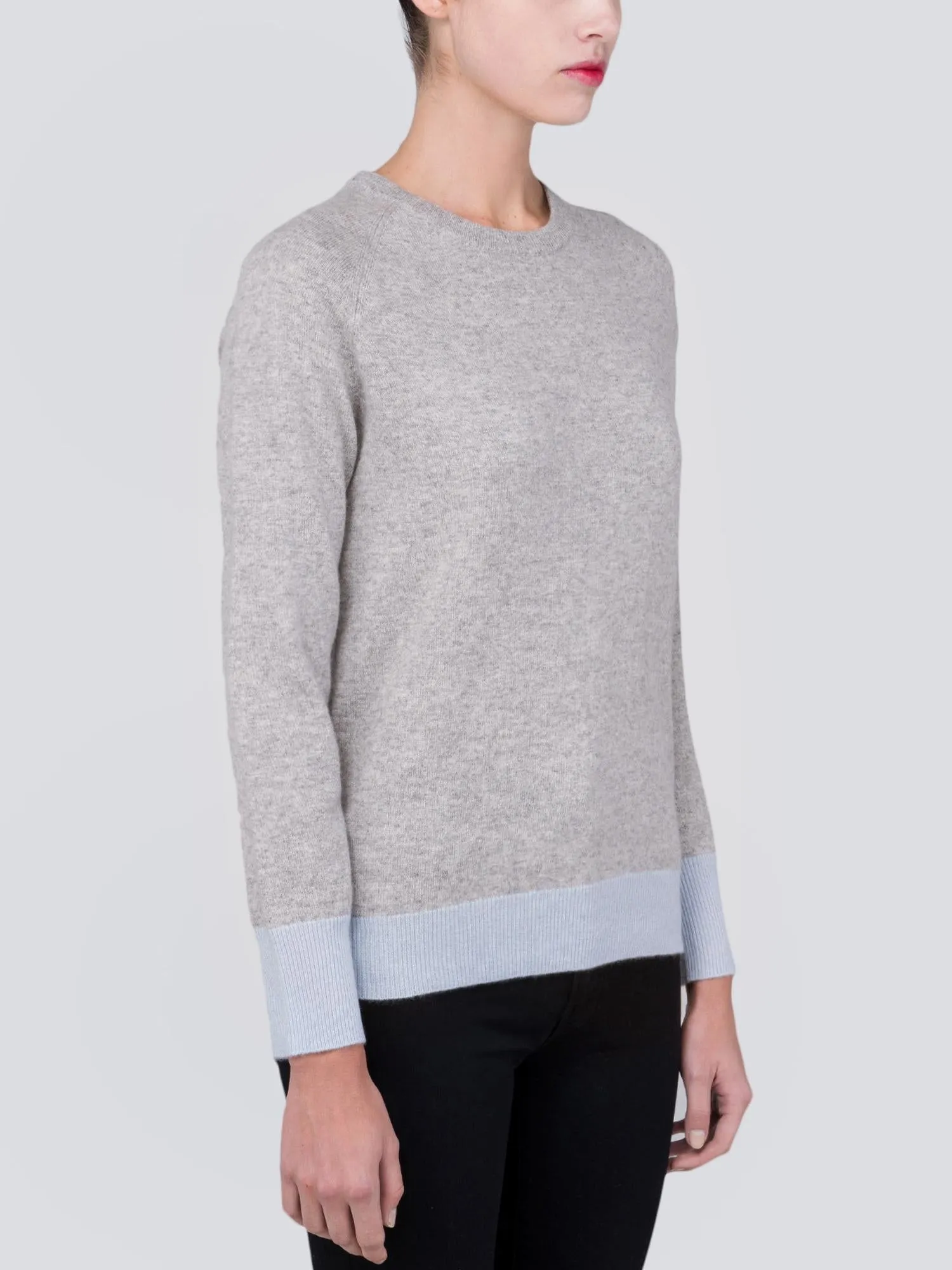 Classic Crew Neck Sweater_CB_Light Grey/Baby Blue