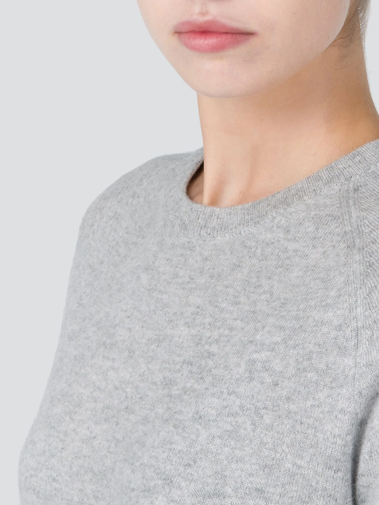 Classic Crew Neck Sweater_CB_Light Grey/Baby Blue