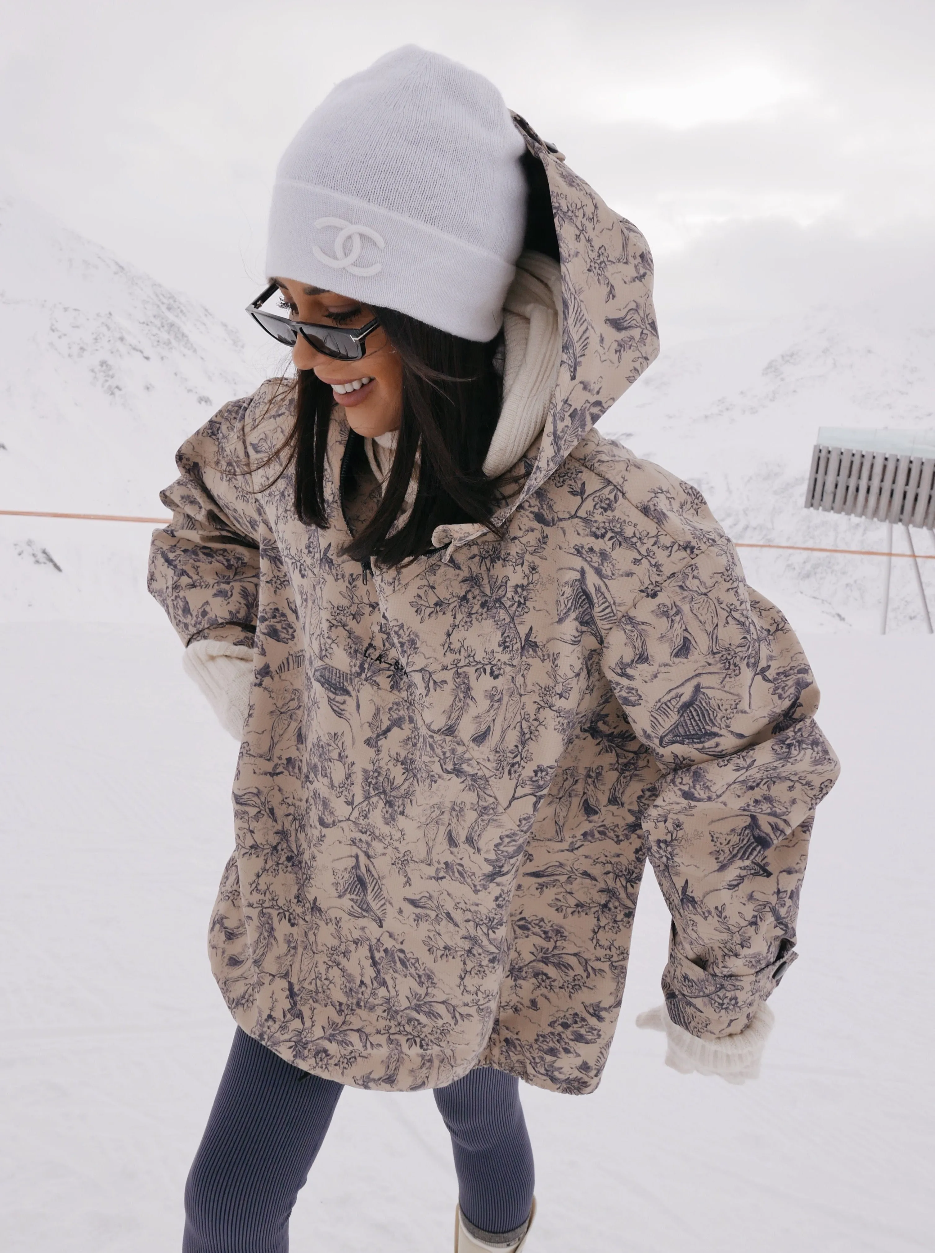 'VERMONT' OVERSIZED SIGNATURE PRINTED HOODED ANORAK